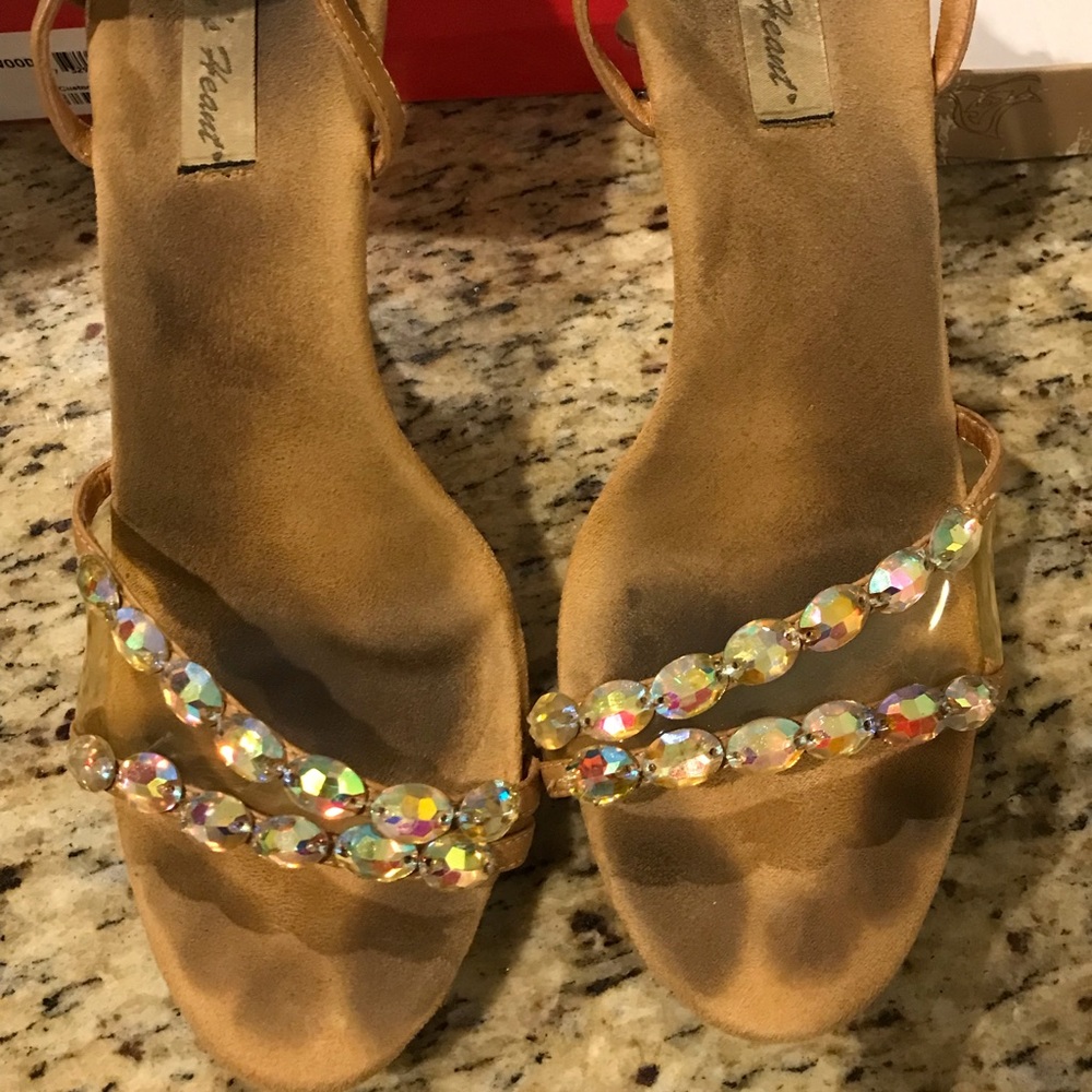 Helen’s Heart Pageant/Prom/Formal Shoe with AB crystals, Size 9.5 Resoled